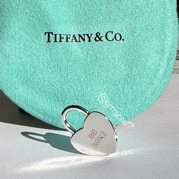 AUTH RARE vintage Tiffany & Co. “BE MINE” heart padlock charm/pendant💙 - Picture 13 of 16